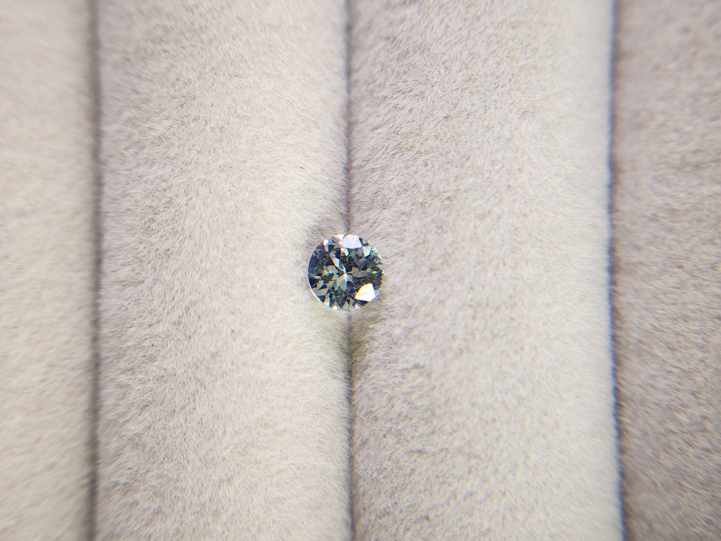 0657-23-6 ゾイサイト 0.38ct