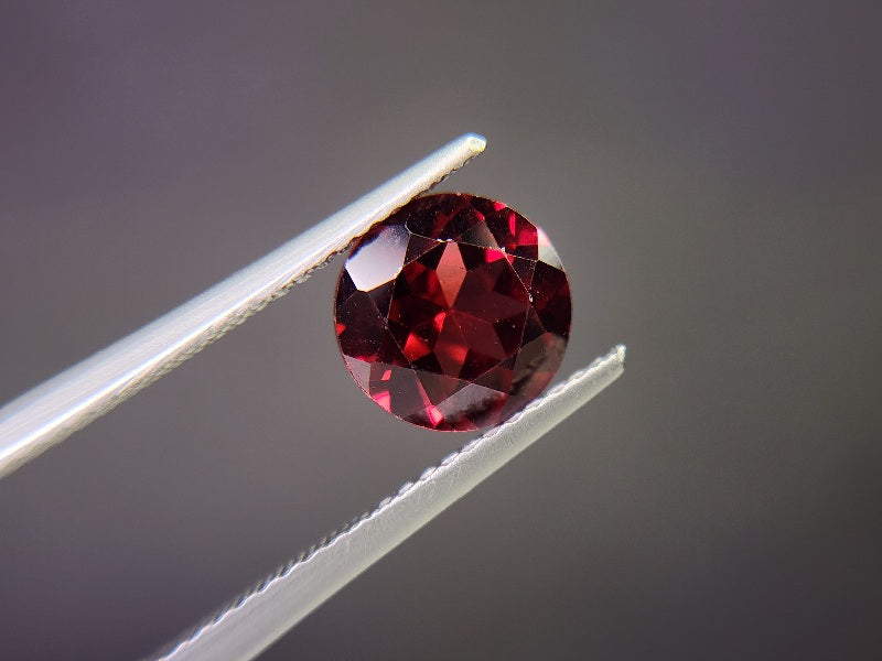 0910-5-1 ガーネット 2.36ct
