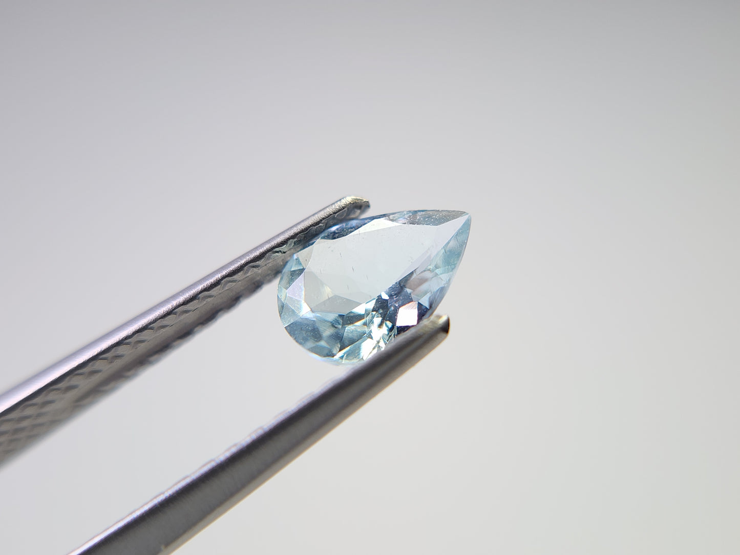 0008-8 アクアマリン ペアシェイプ 0.52ct