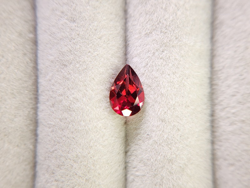 0910-3-11 ガーネット 1.64ct