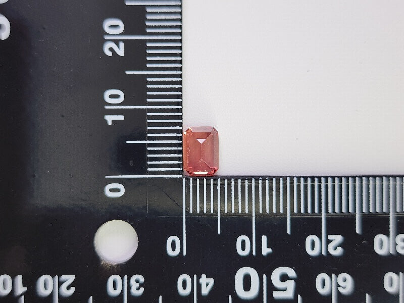 0151-2-4 バイカラーアンデシン 0.95ct