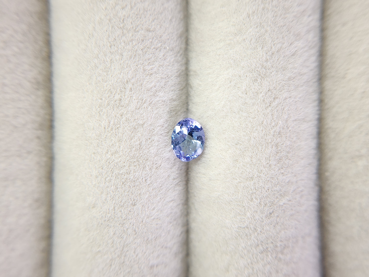 0654-7-5 ゾイサイト 0.32ct