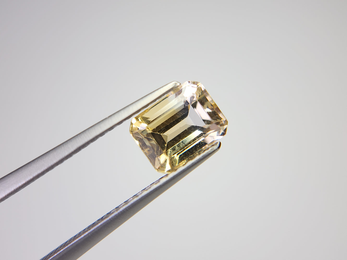 0365-6-2 バイカラーシトリン 1.43ct