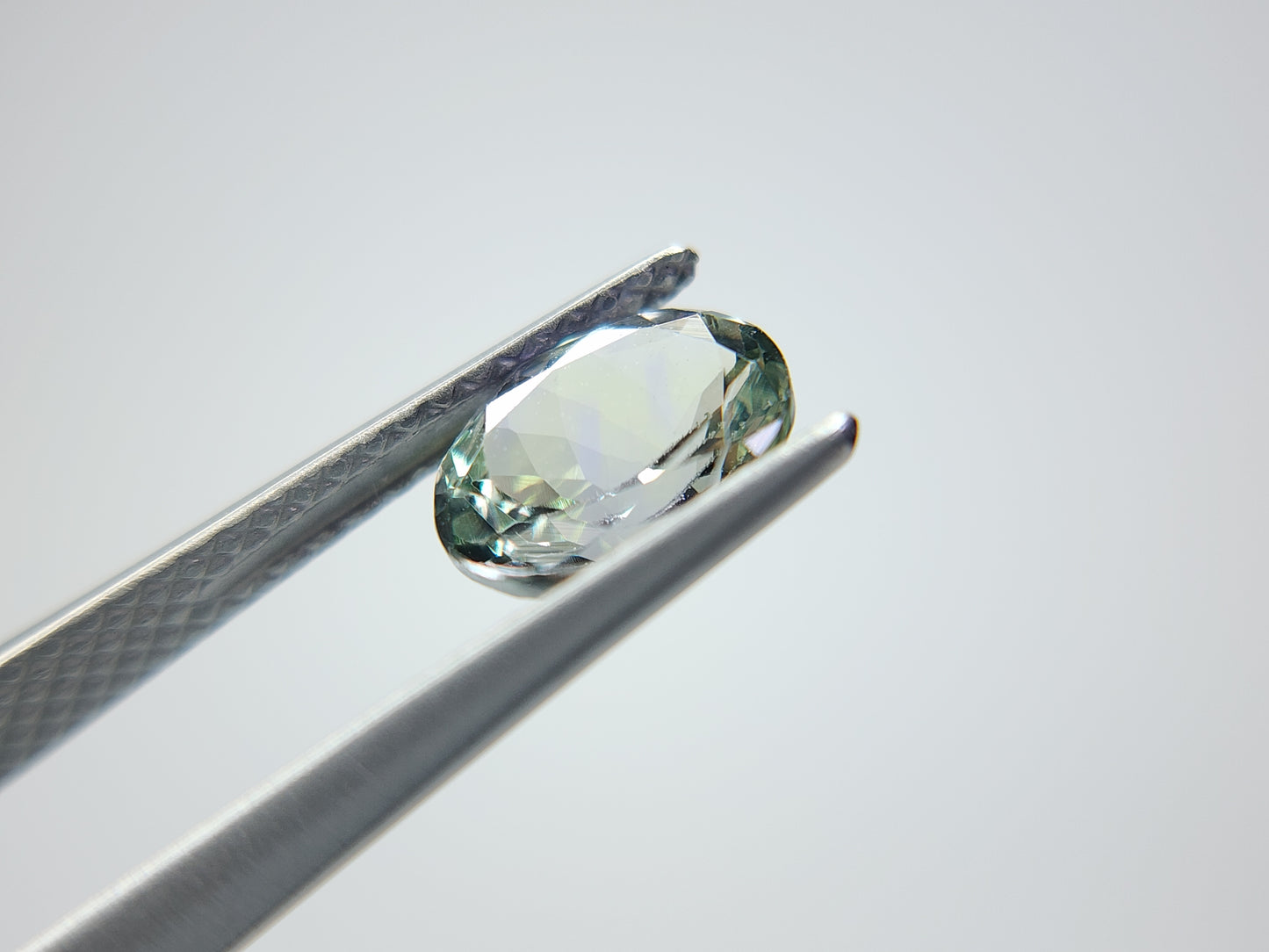 0876-17 バイカラータンザナイト 1.32ct