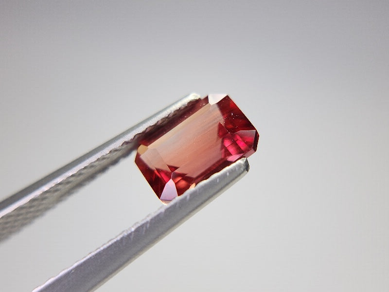 0151-2-3 バイカラーアンデシン 1.07ct