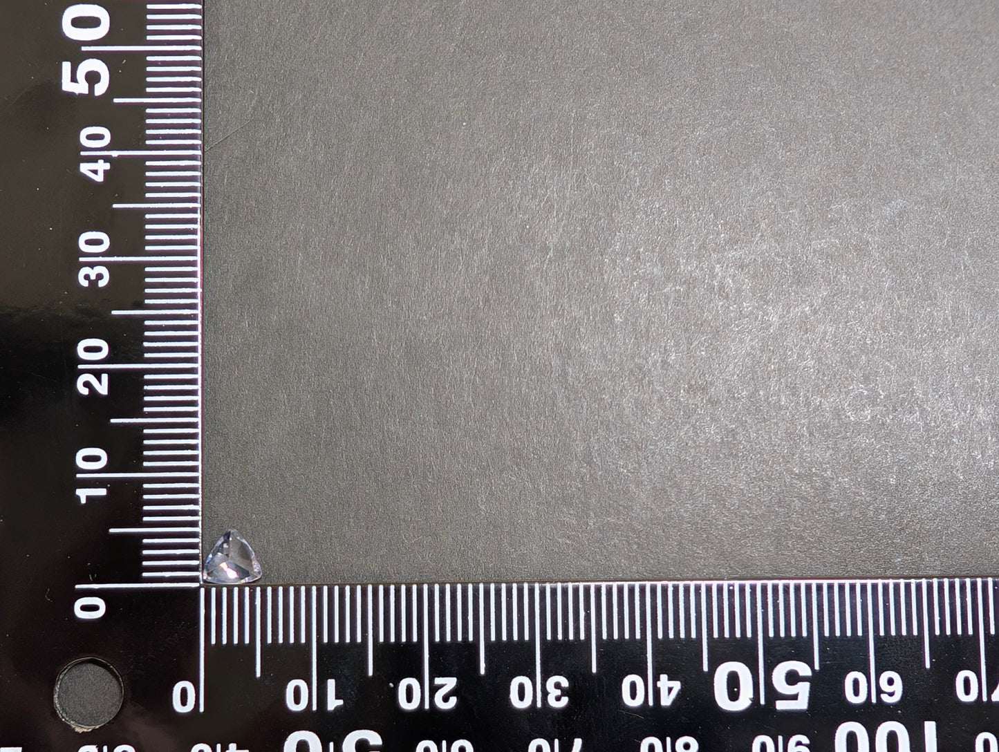 0664 800円★ゾイサイト 0.45ct