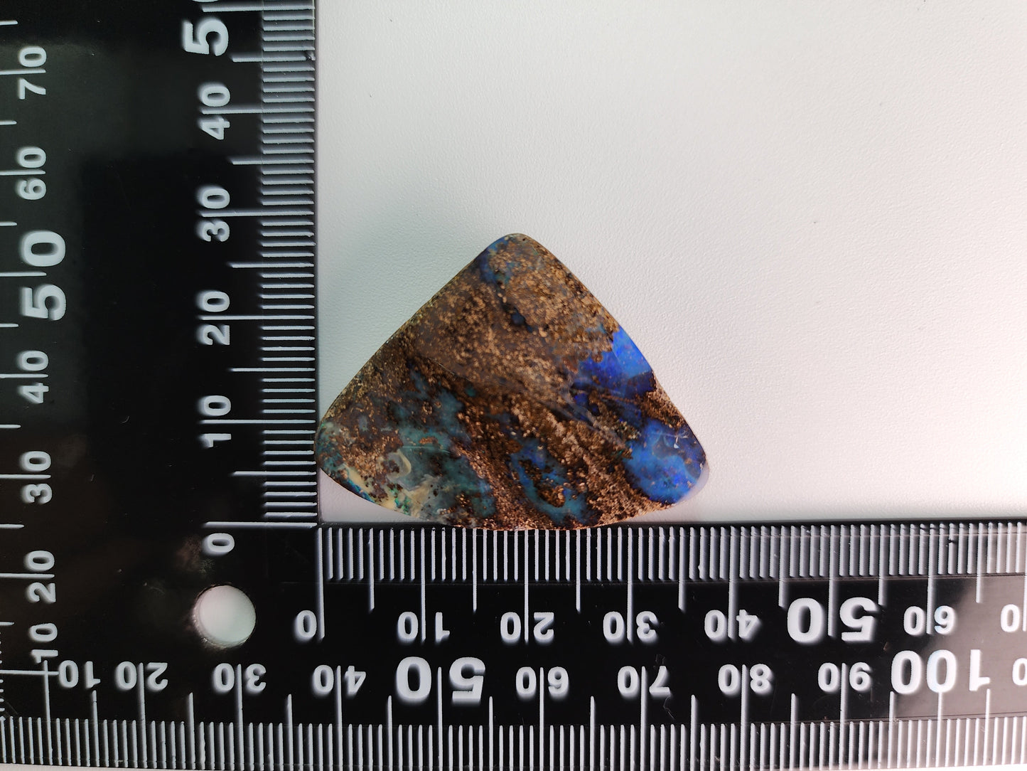 0903-1 ボルダーオパール(穴あき) 34.60ct
