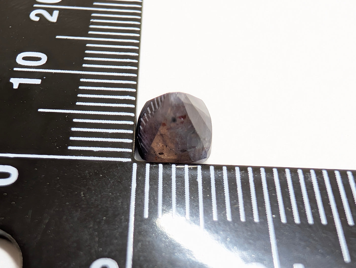 0243 アイオライトサンストーン 1.35ct