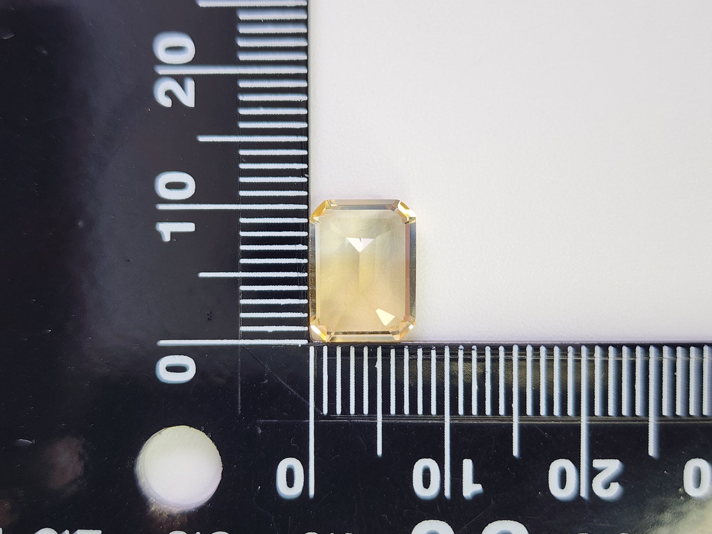 0365-4-4 バイカラーシトリン 2.94ct