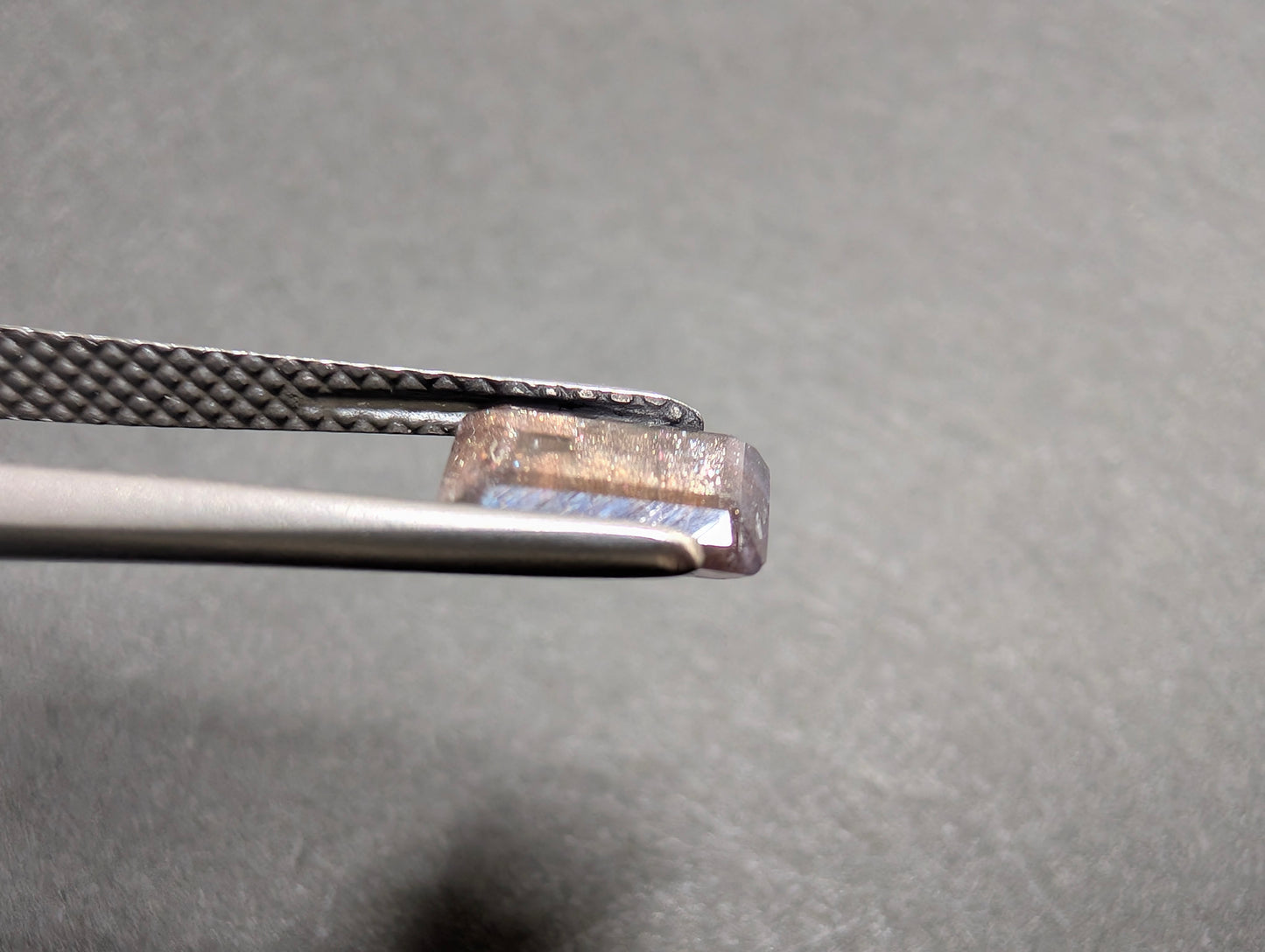 0337 アイオライトサンストーン 0.91ct