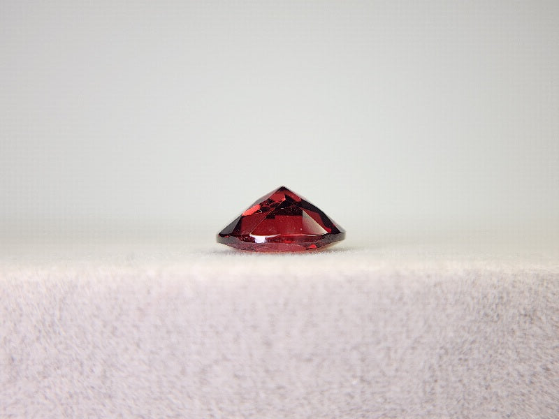 0910-5-9 ガーネット 1.96ct