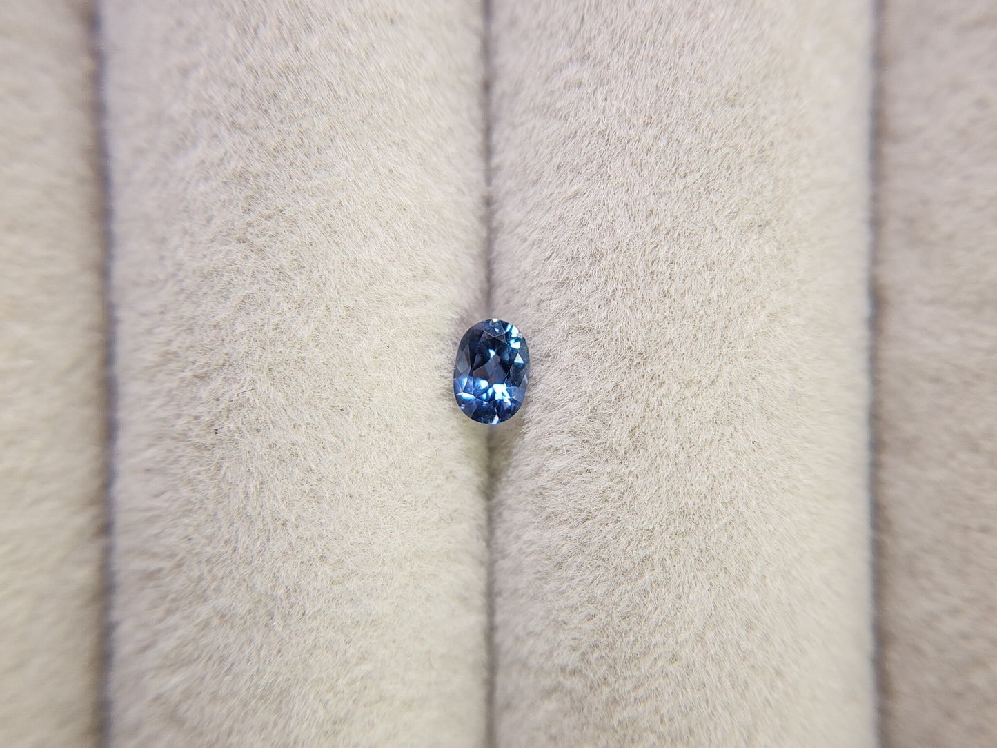 0929-6 ブルースピネル 0.22ct