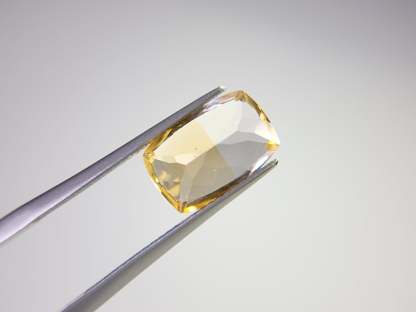 0365-2-2 バイカラーシトリン 3.89ct