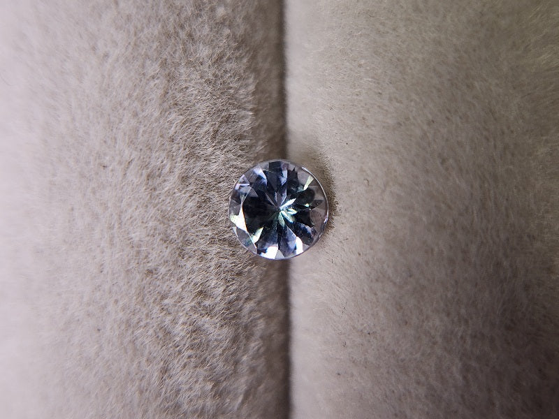 0657-29-1 ゾイサイト 0.35ct