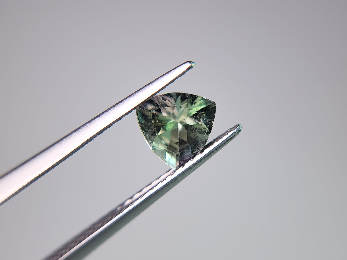 0649-1 ゾイサイト 0.68ct