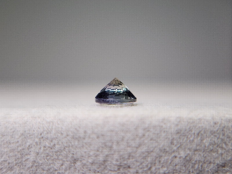 0657-21-2 ゾイサイト 0.38ct