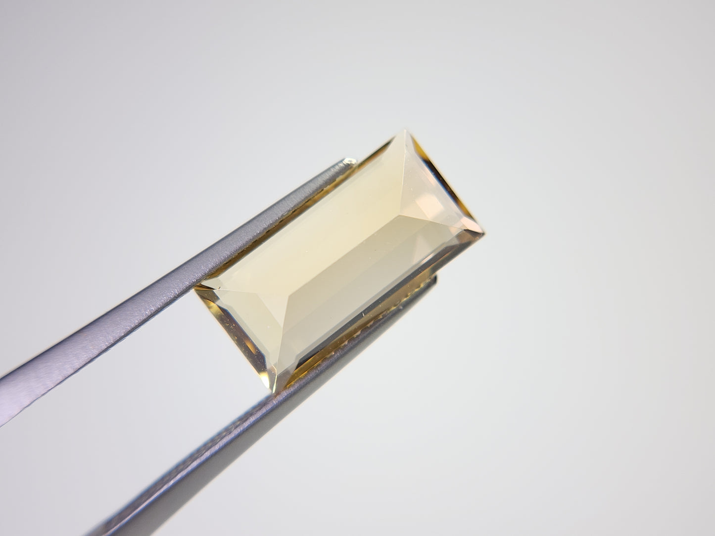 0365-2-1 バイカラーシトリン 4.08ct