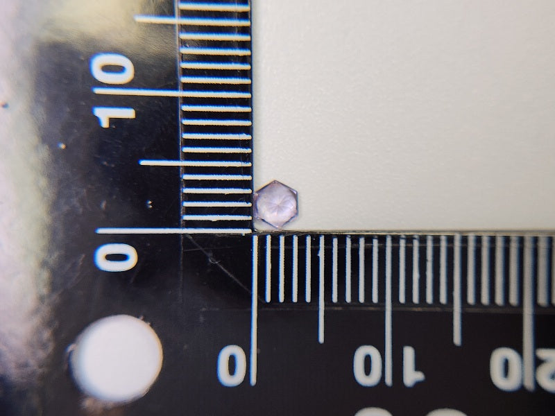 0002-4 スピネル 0.18ct