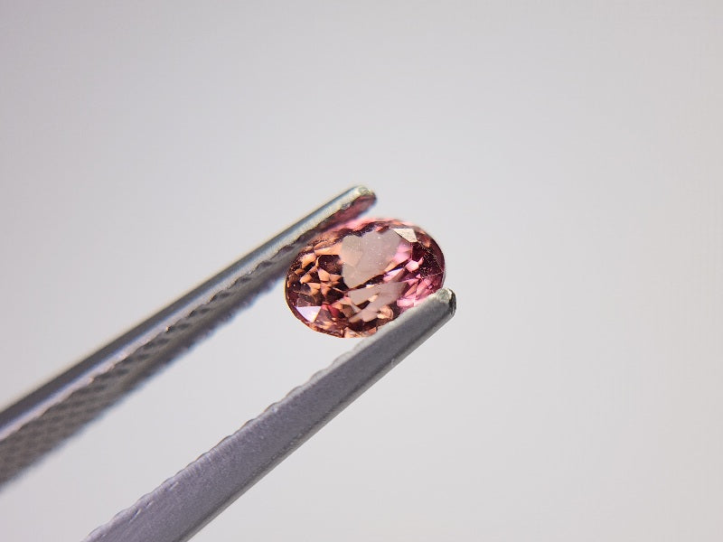 0935-10 ピンクジルコン 0.81ct