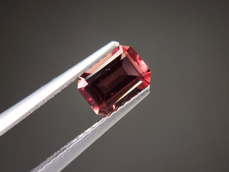 0151-2-4 バイカラーアンデシン 0.95ct