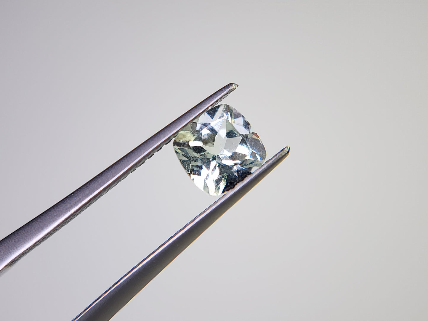 0878-4-1 グリーンベリル 0.97ct