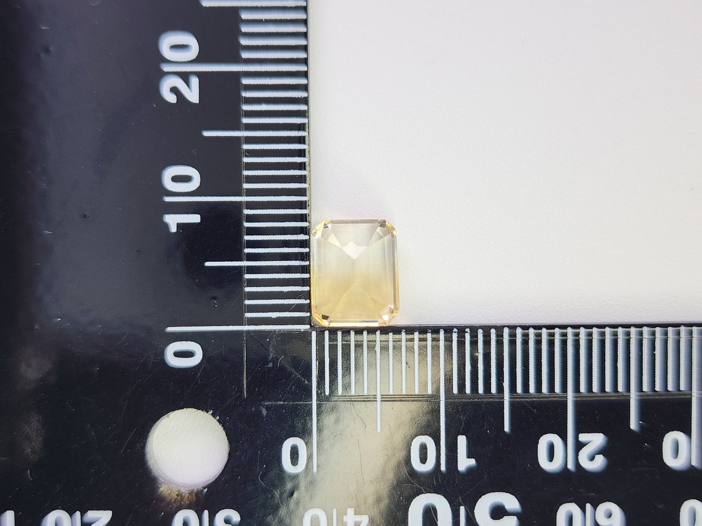 0365-5-4 バイカラーシトリン 2.08ct