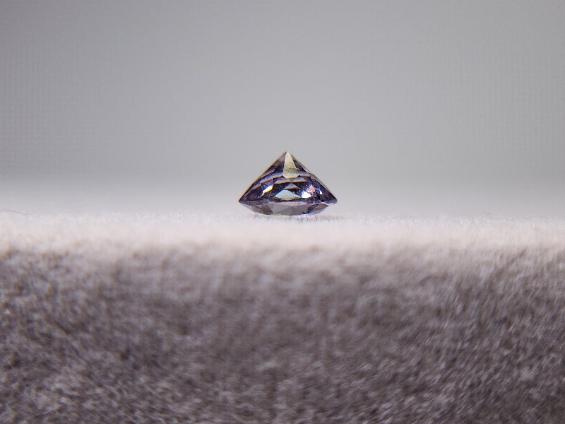 0002-5 スピネル 0.31ct