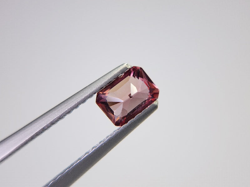 0935-9 ピンクジルコン 0.78ct