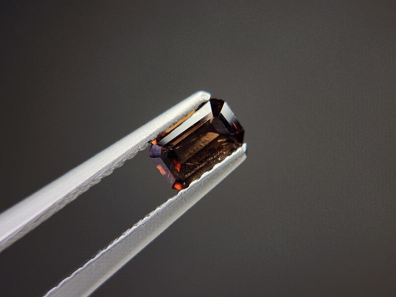 【期間限定】10/23まで アキシナイト 0.45ct 11