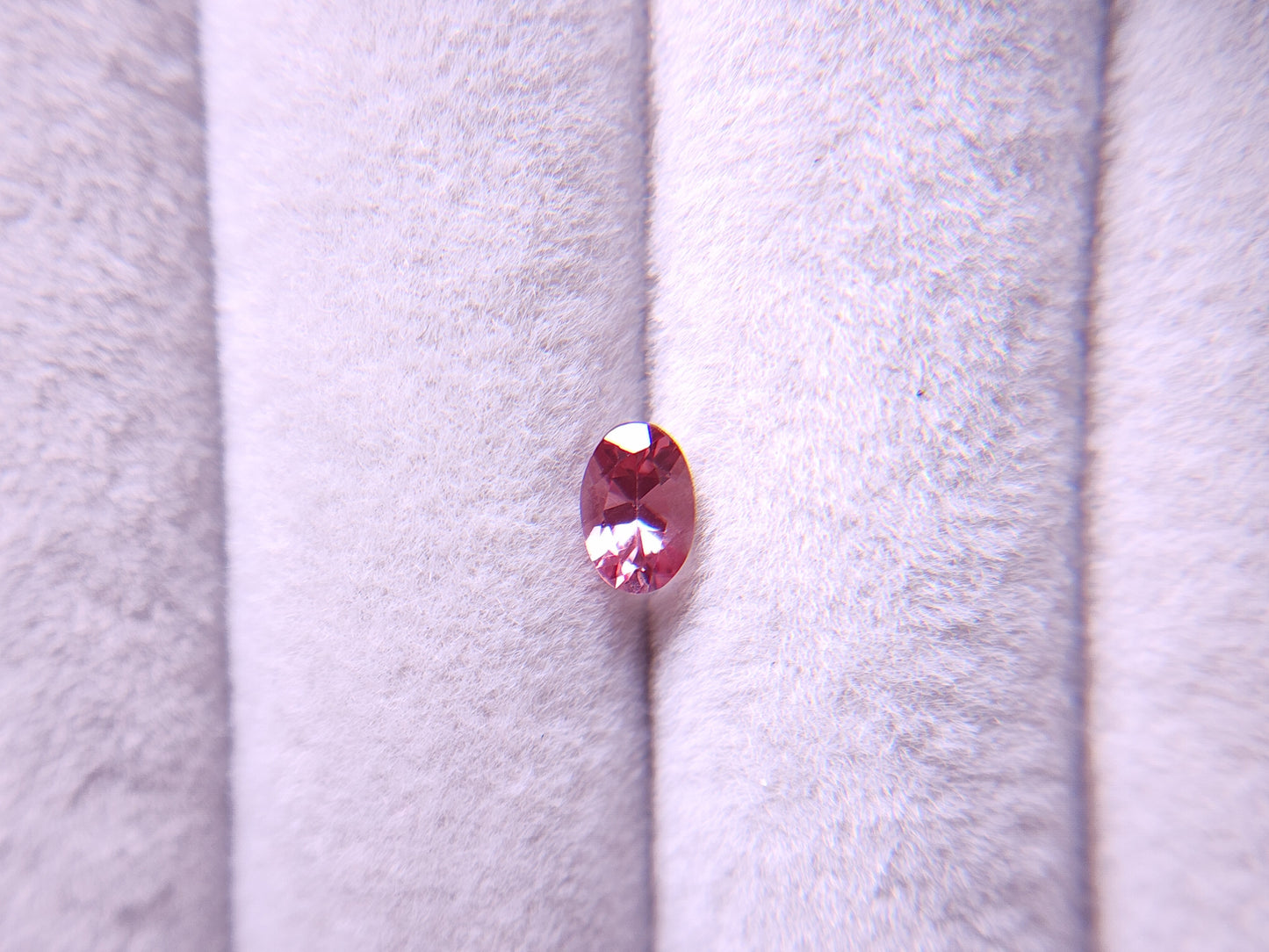 0152-3-4 バイカラーアンデシン 0.39ct