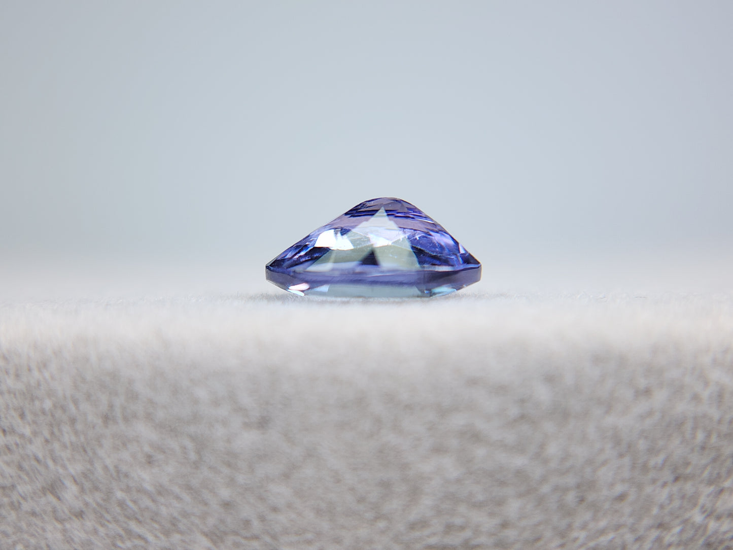 0876-23 バイカラータンザナイト 1.28ct