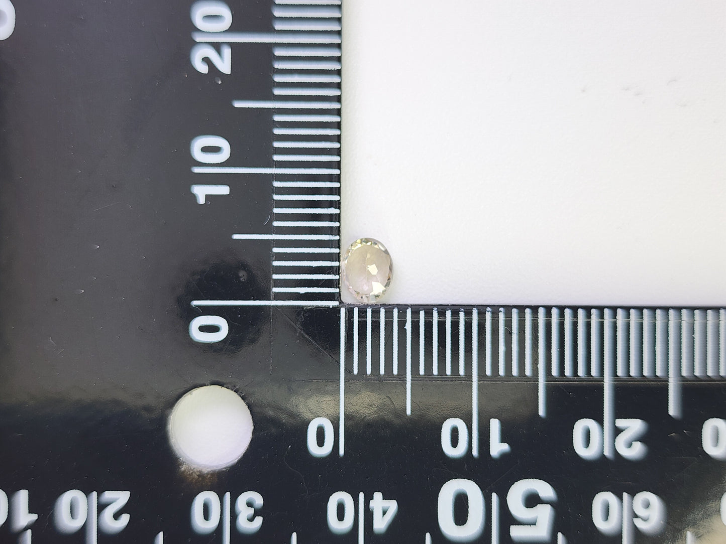 0654-13 ゾイサイト 0.30ct