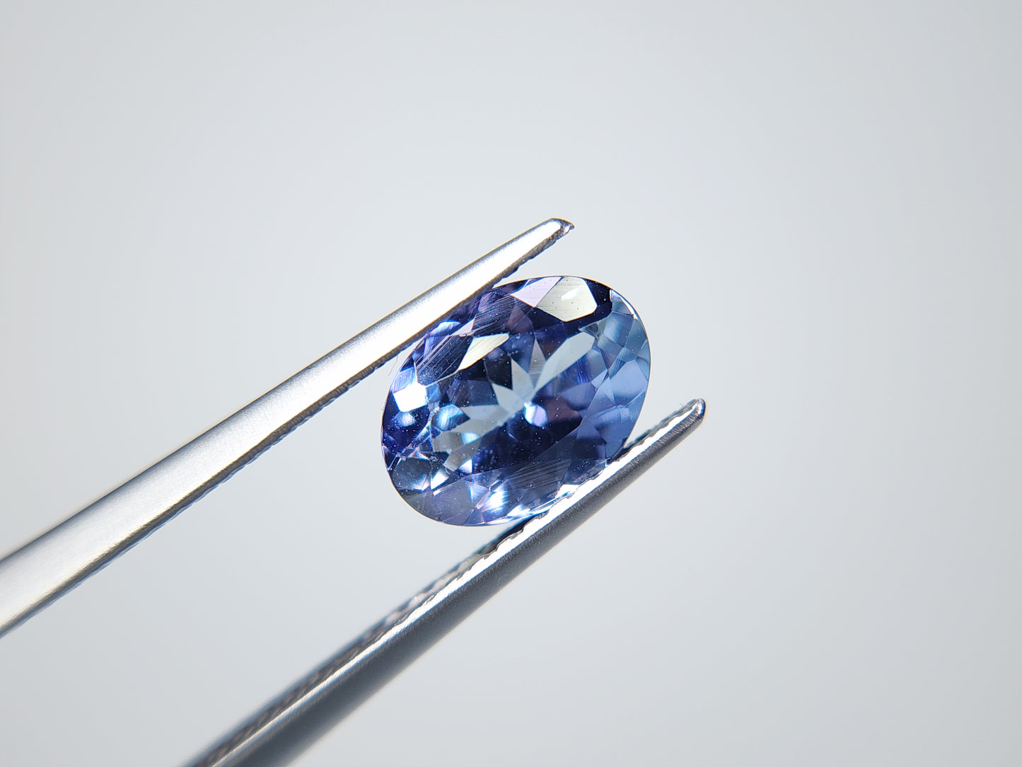 0876-13 バイカラータンザナイト 1.35ct