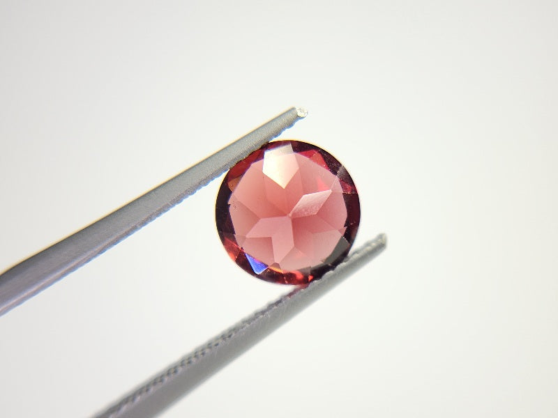 0910-5-4 ガーネット 2.28ct
