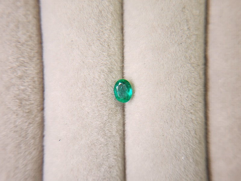 0936-6 エメラルド(コロンビア産) 0.27ct