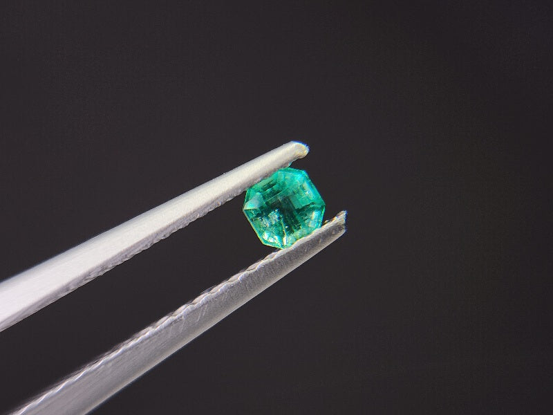 0936-15 エメラルド 0.12ct