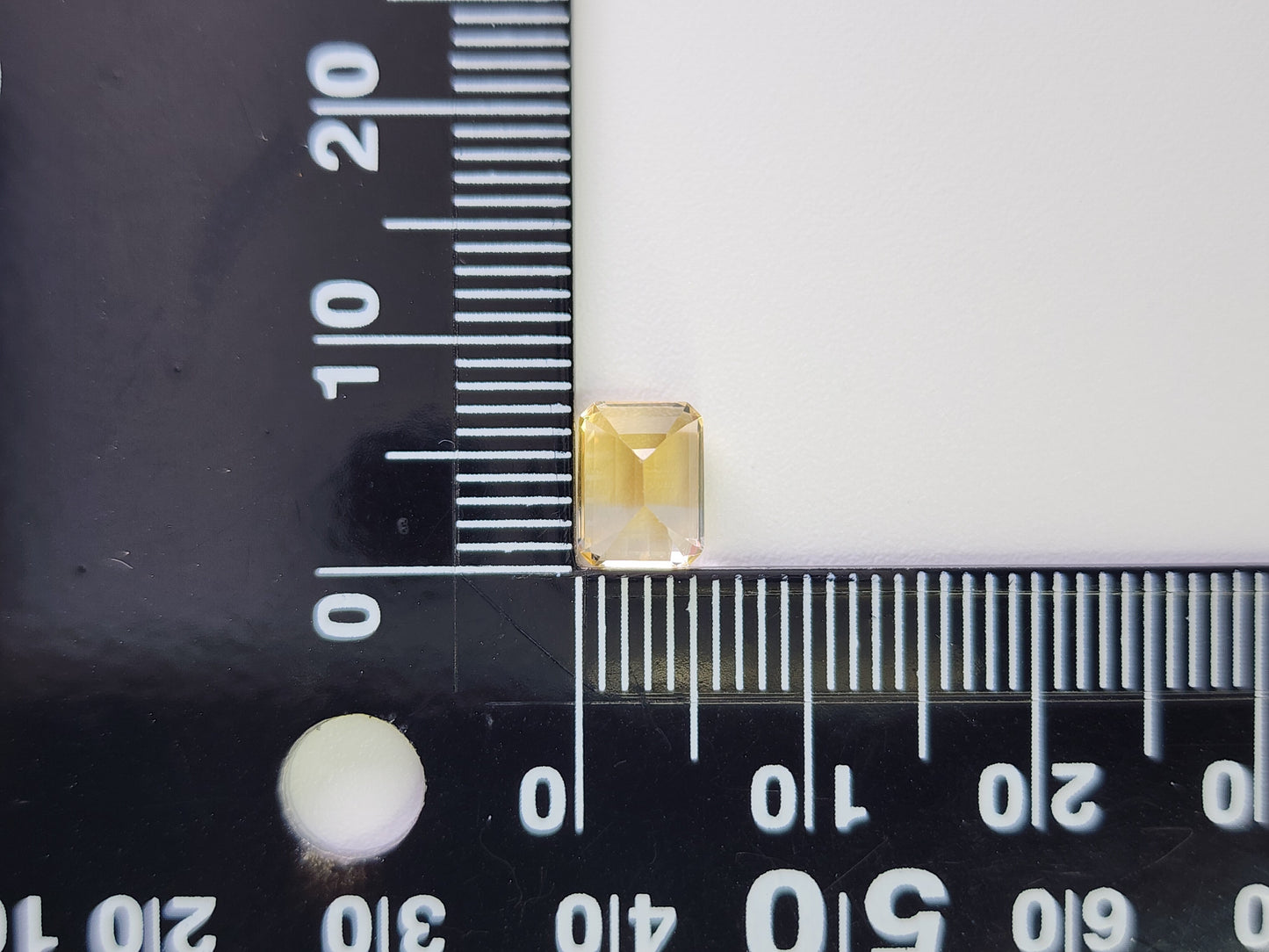 0365-6-2 バイカラーシトリン 1.43ct