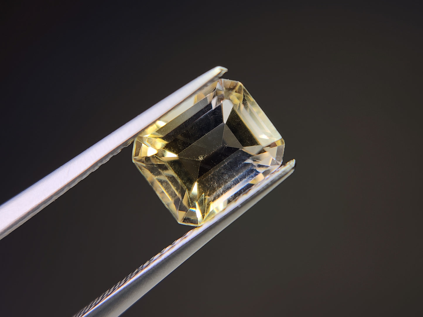 0365-5-4 バイカラーシトリン 2.08ct