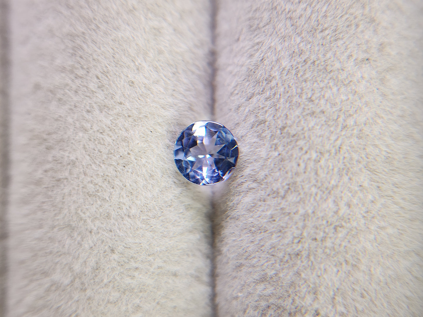 0657-24-5 ゾイサイト 0.38ct