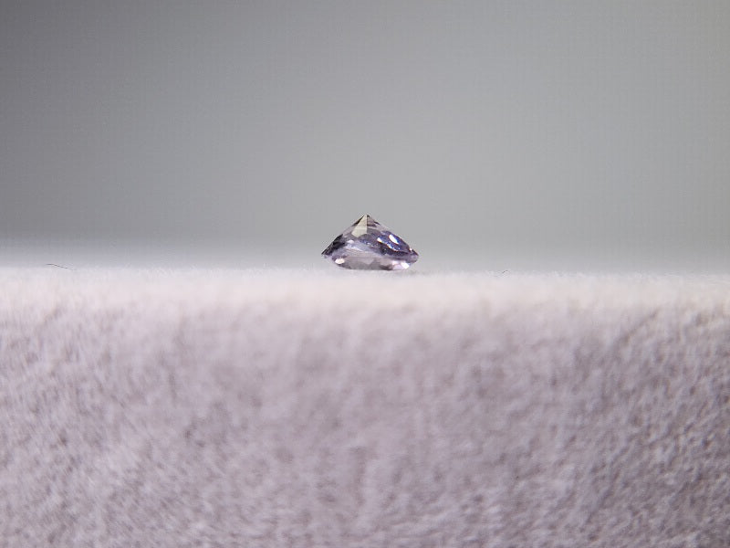 0002-10 スピネル 0.18ct