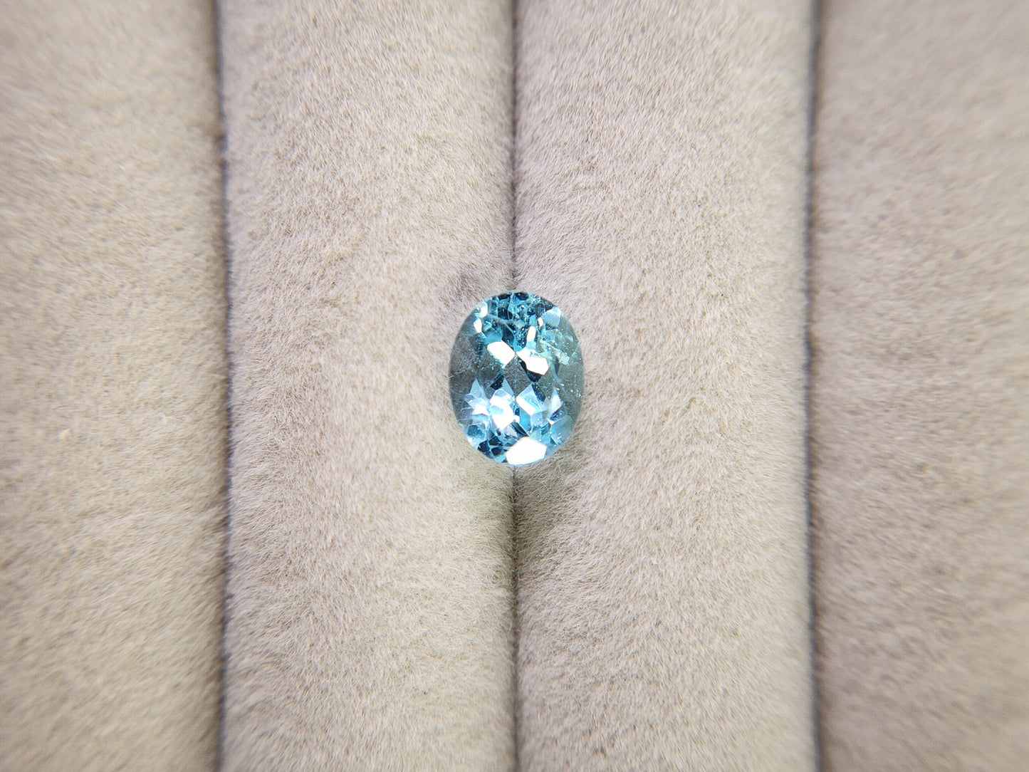0917-33 ブルートパーズ 2.67ct