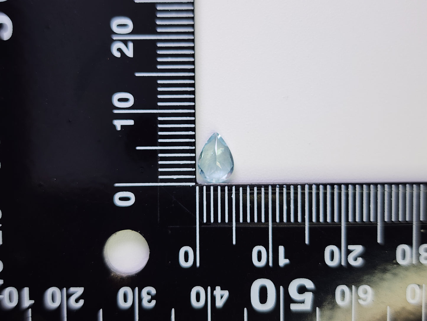 0008-8 アクアマリン ペアシェイプ 0.52ct