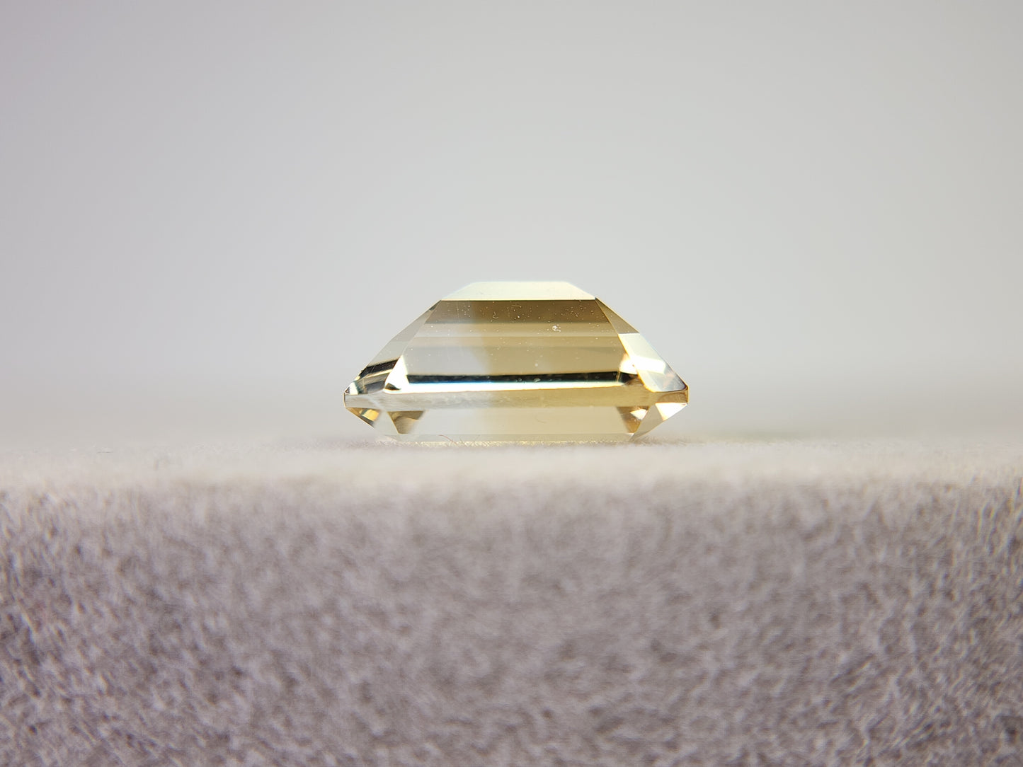 0365-4-4 バイカラーシトリン 2.94ct