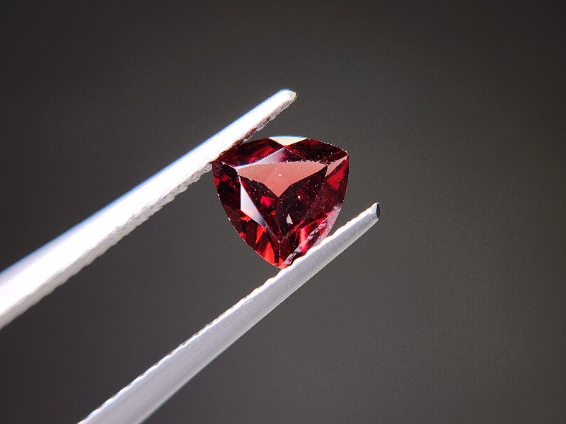 0910-1-10 ガーネット 1.13ct