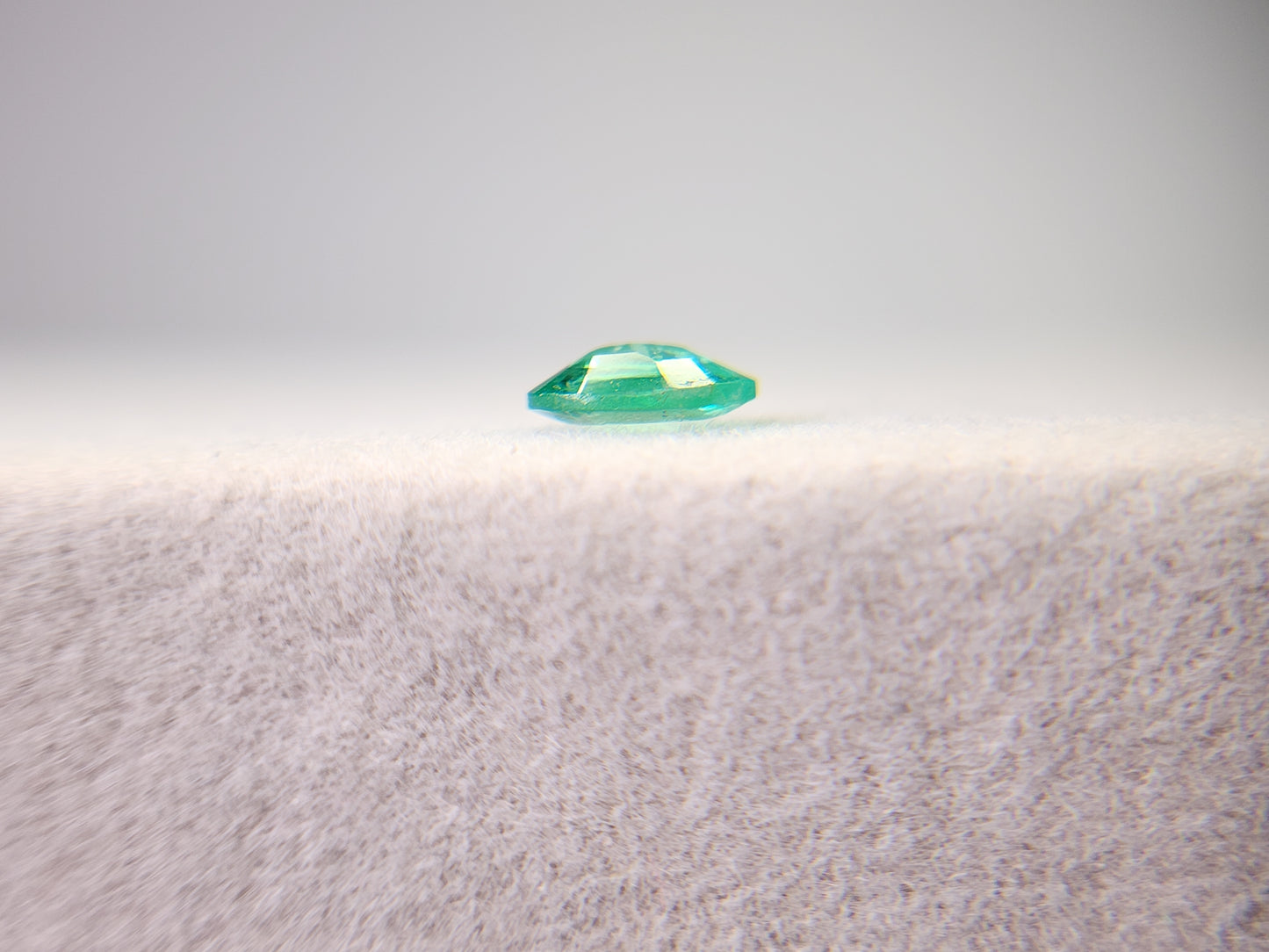 0936-2 エメラルド 0.28ct