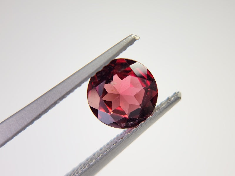 0910-2-9 ガーネット 1.42ct