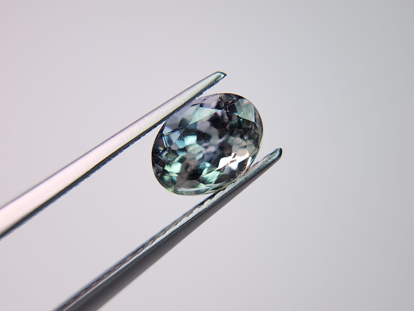 0876-1 バイカラータンザナイト 1.64ct