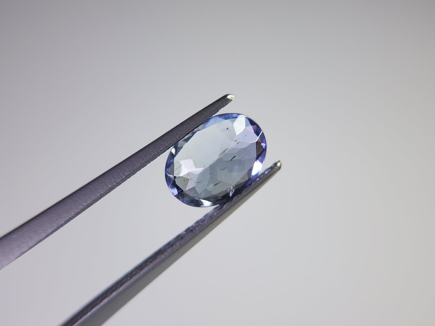 0876-14 バイカラータンザナイト 1.35ct