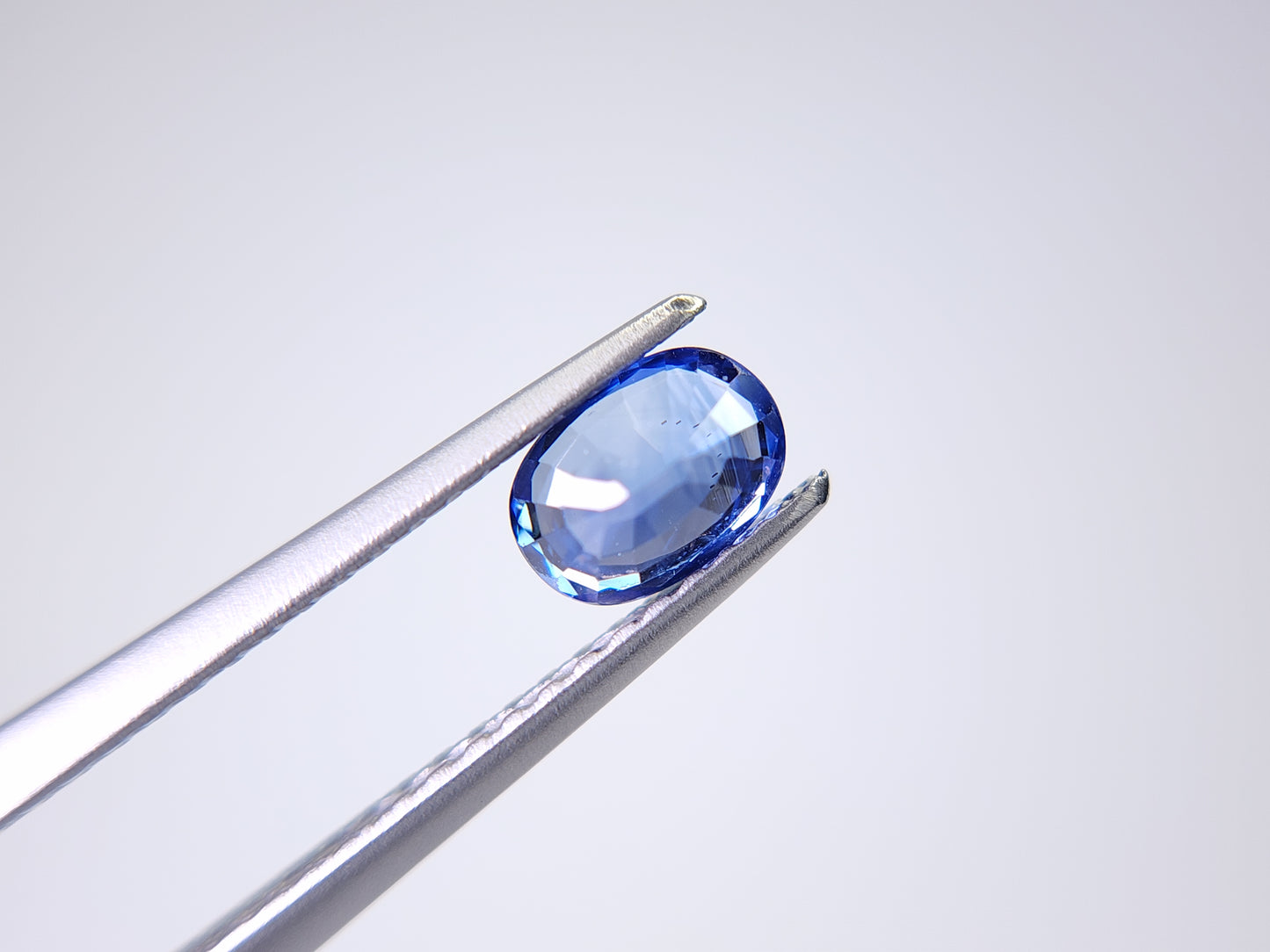 0904-10 サファイア 0.68ct