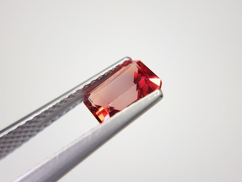 0151-2-10 バイカラーアンデシン 0.99ct